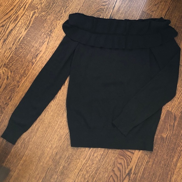 Endless Rose | Off-The-Shoulder Sweater - Picture 2 of 7